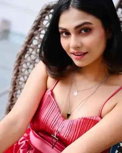 Escort Service Dhoomakot